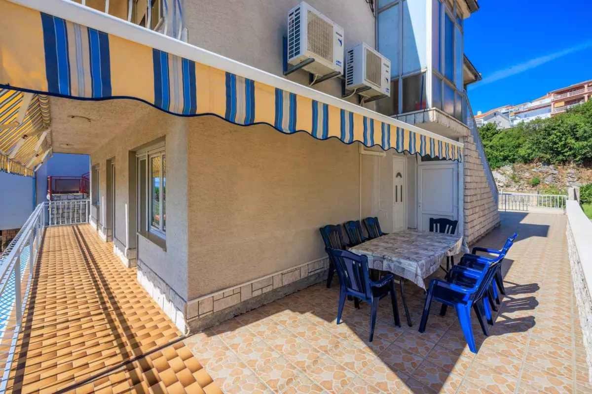 Four-Bedroom Apartment In Crikvenica II Exteriér fotografie